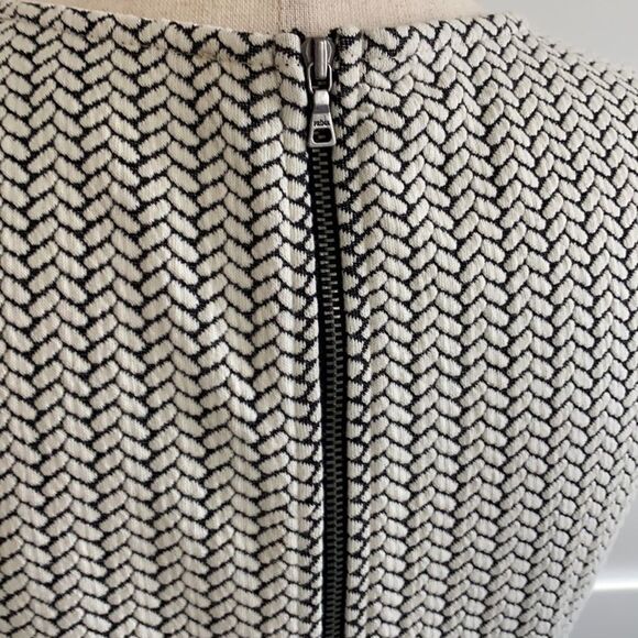 Sz 2 Tall Ann Taylor LOFT chevron cream & charcoal sheath dress - Picture 6 of 12